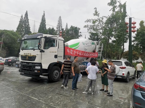 訂單不斷 精彩不停|中集凌宇國(guó)六輕量化攪拌車巡展——都江堰站